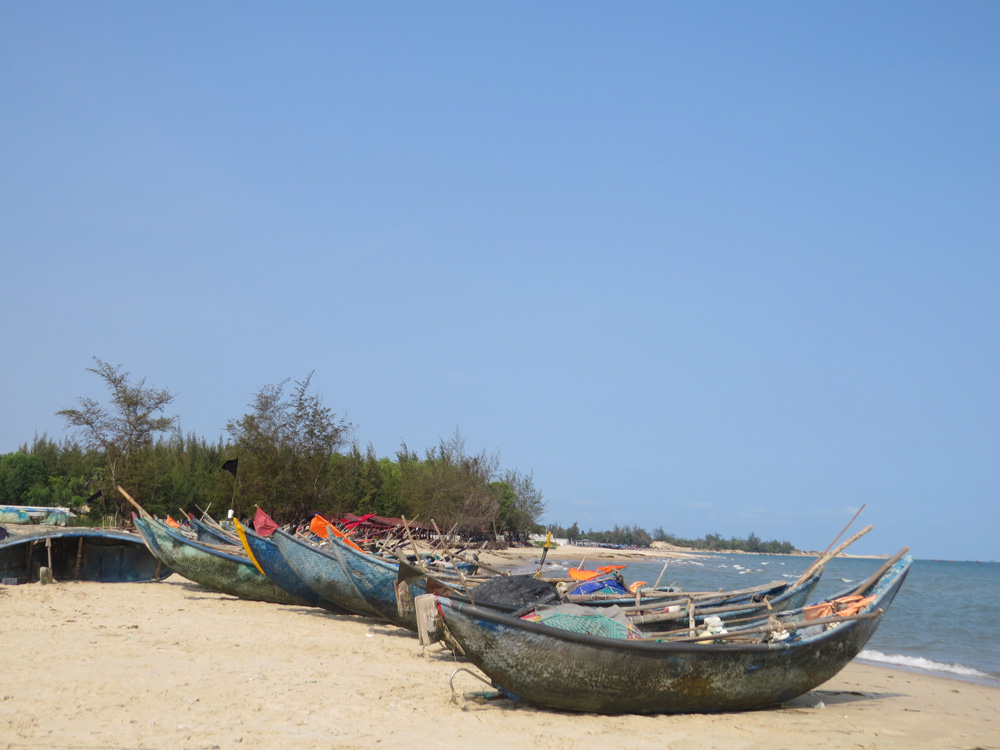 Sleeping boats on the beach