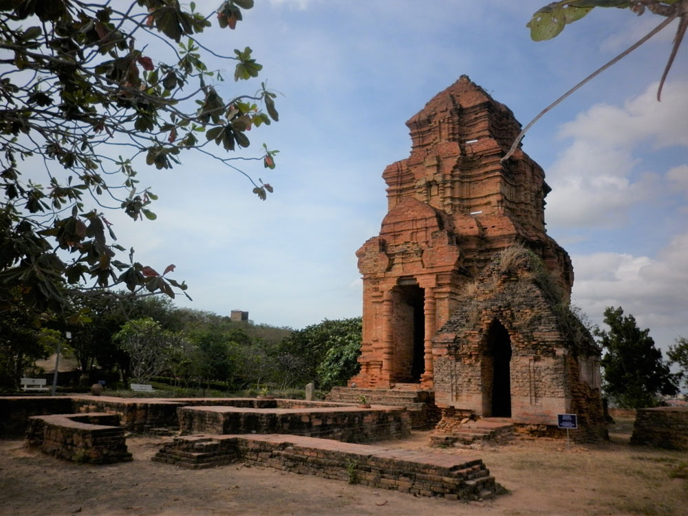 Tháp Poshanu
